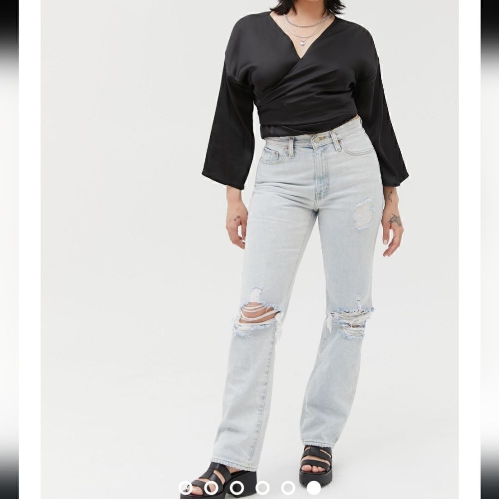 Urban outfitters nicole satin tie-front cropped top, small - Picture 8 of 8